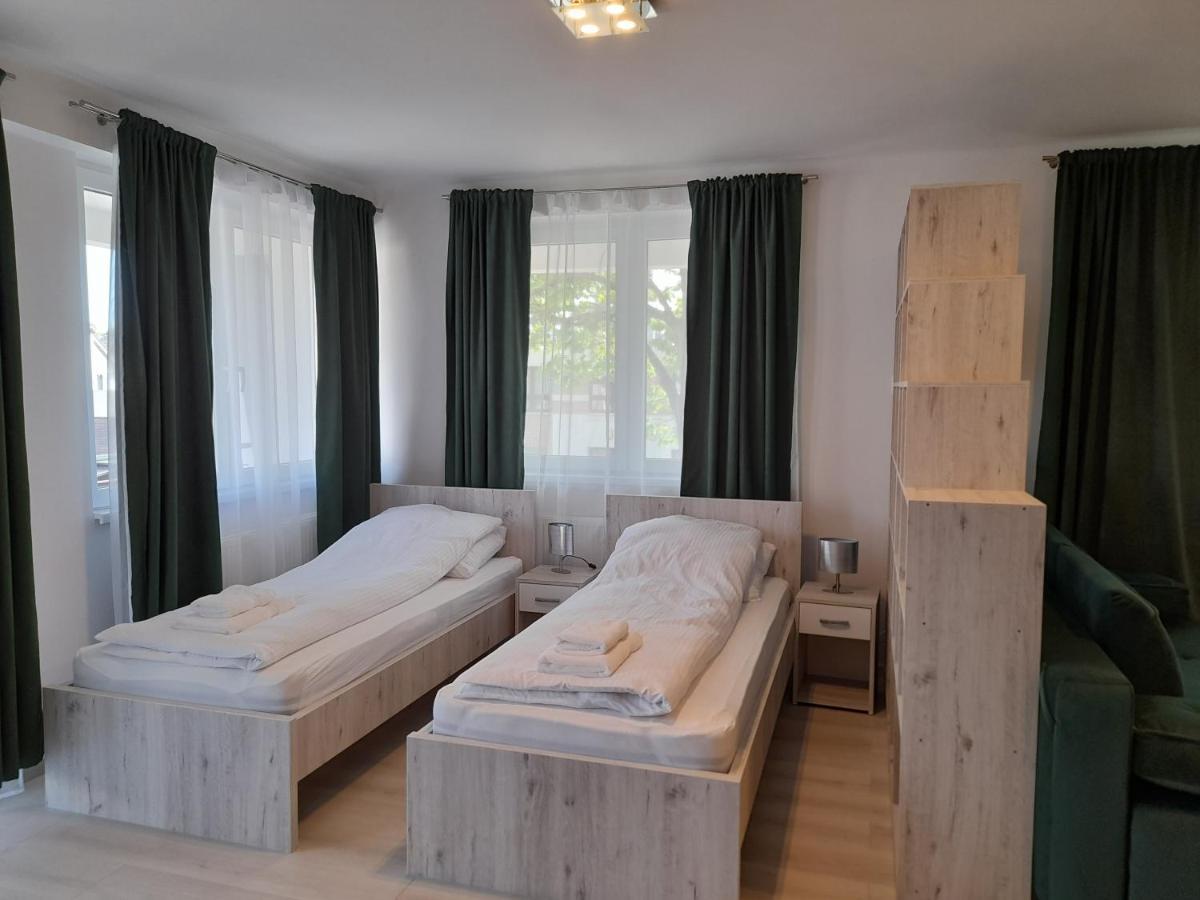Bed and Breakfast Orion Panzio Hajdúszoboszló Esterno foto
