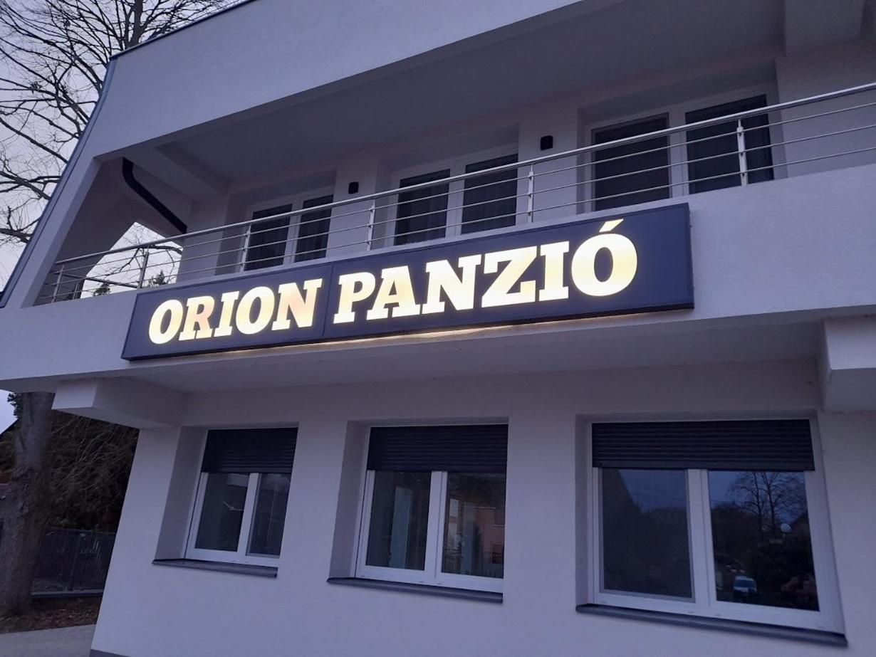 Bed and Breakfast Orion Panzio Hajdúszoboszló Esterno foto